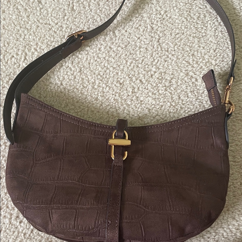 Elegant Brown Crocodile-Embossed Shoulder Bag